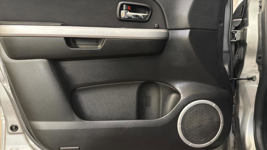 Used 2010 Suzuki Grand Vitara Premium image 21
