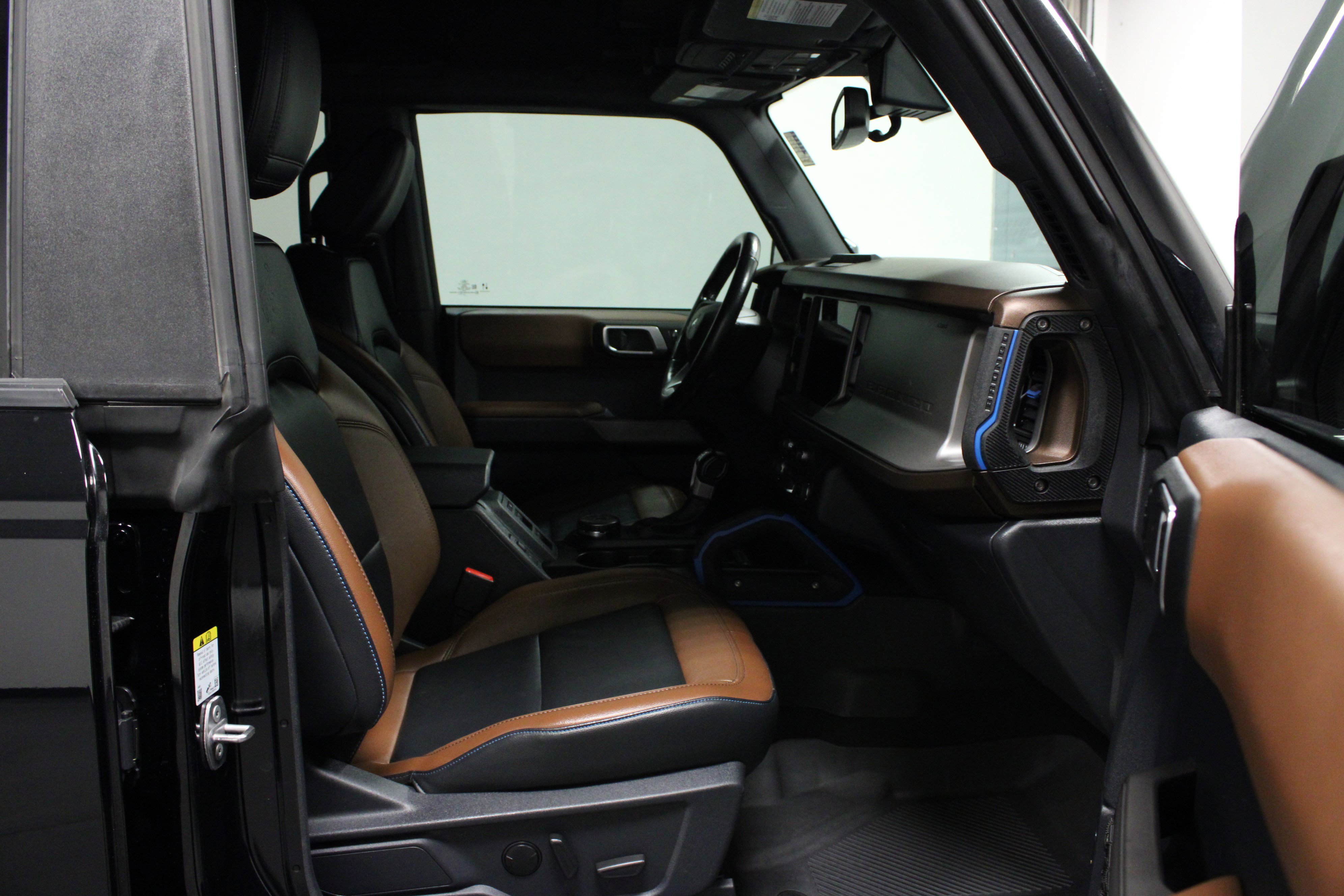 Used 2021 Ford Bronco Outer Banks image 16