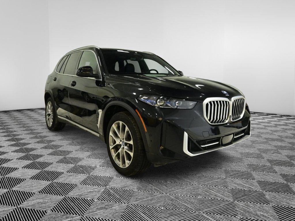 Used 2025 BMW X5 xDrive50e w/ Premium Package image 7