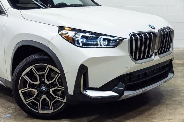 Used 2025 BMW X1 xDrive28i AWD/4WD image 5