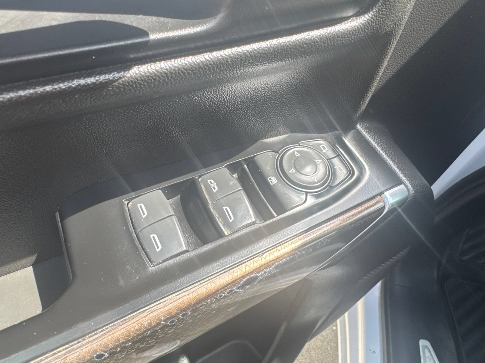 Used 2019 Chevrolet Silverado 1500 LT w/ All-Star Edition AWD/4WD image 18