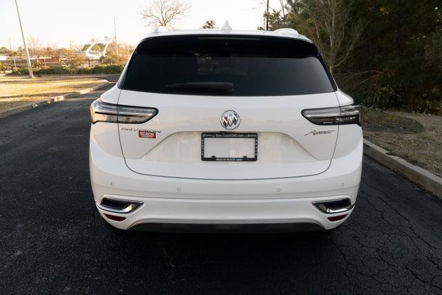 Used 2021 Buick Envision Avenir w/ Technology Package II image 4