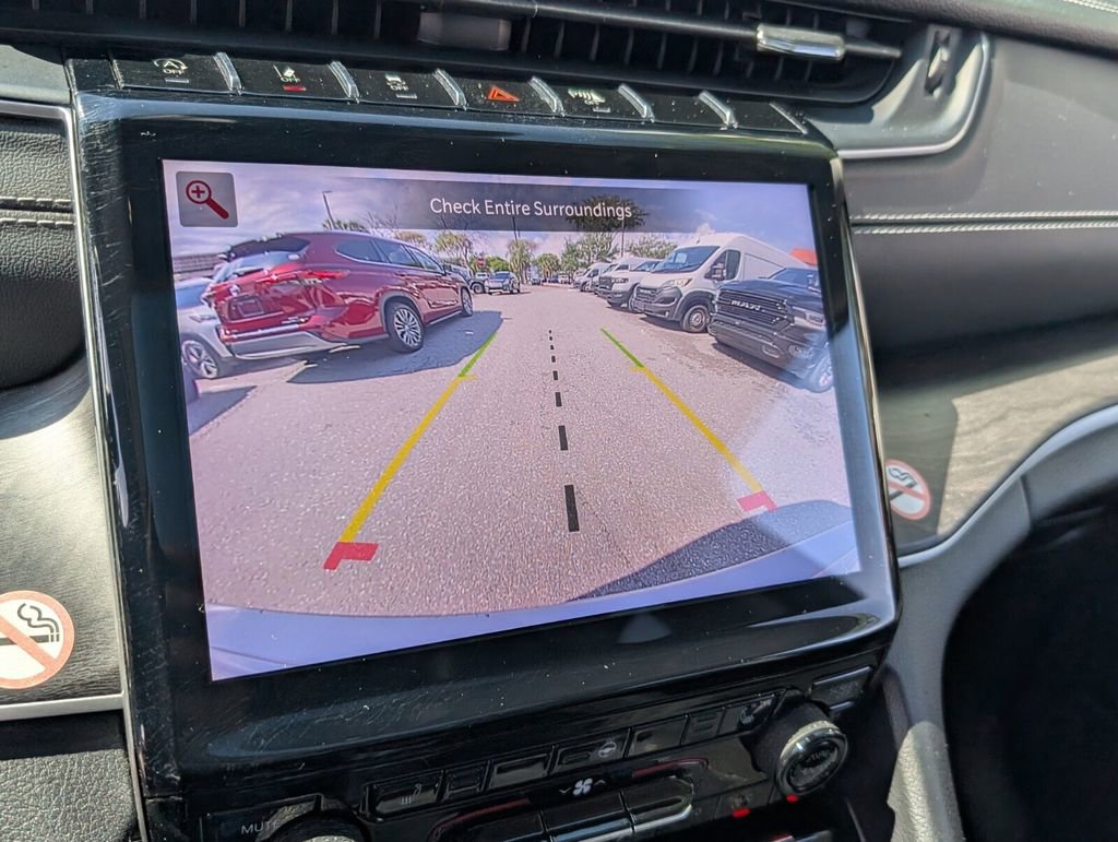 Certified 2024 Jeep Grand Cherokee Limited image 23