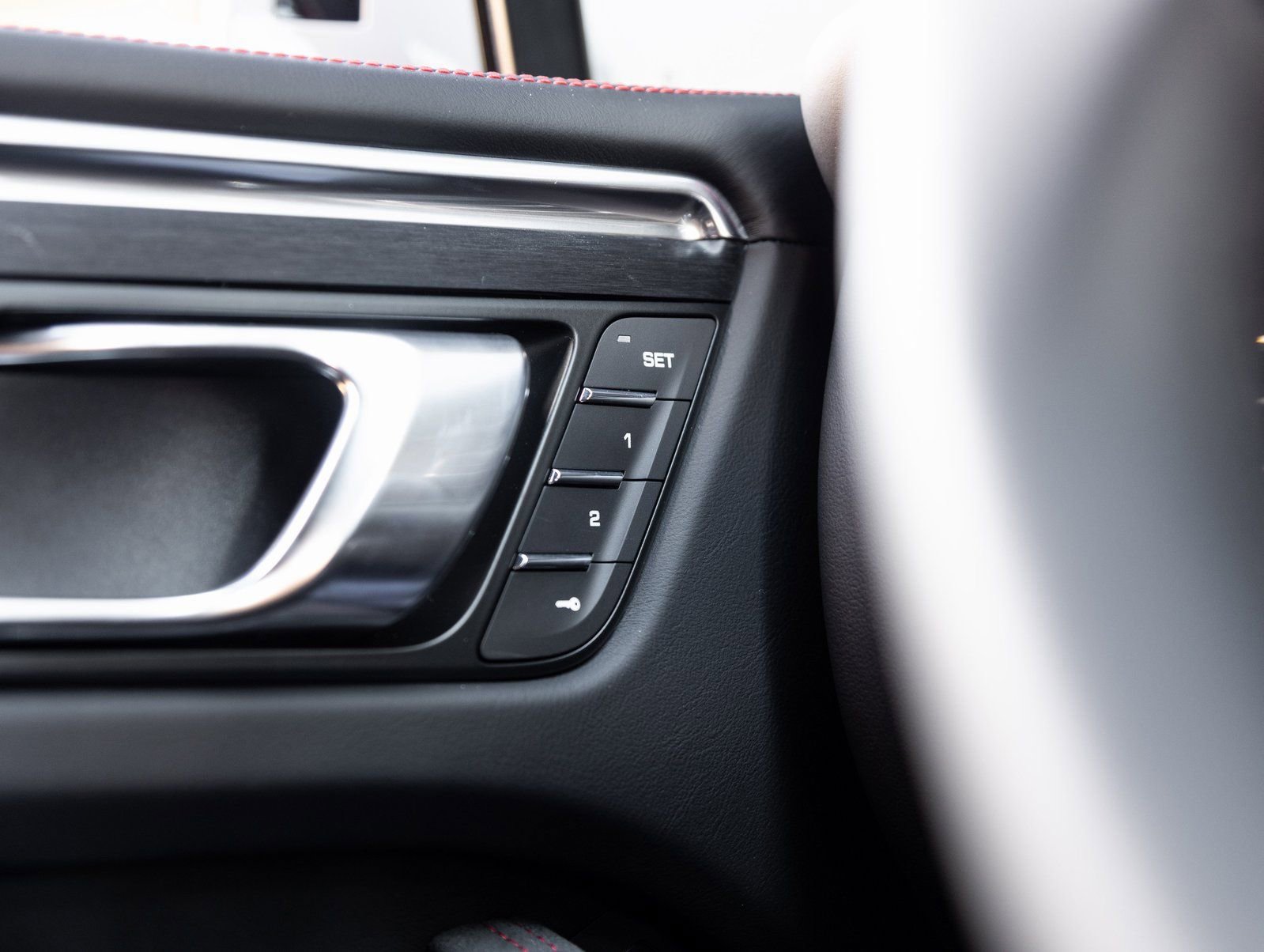 New 2026 Porsche Macan GTS image 18