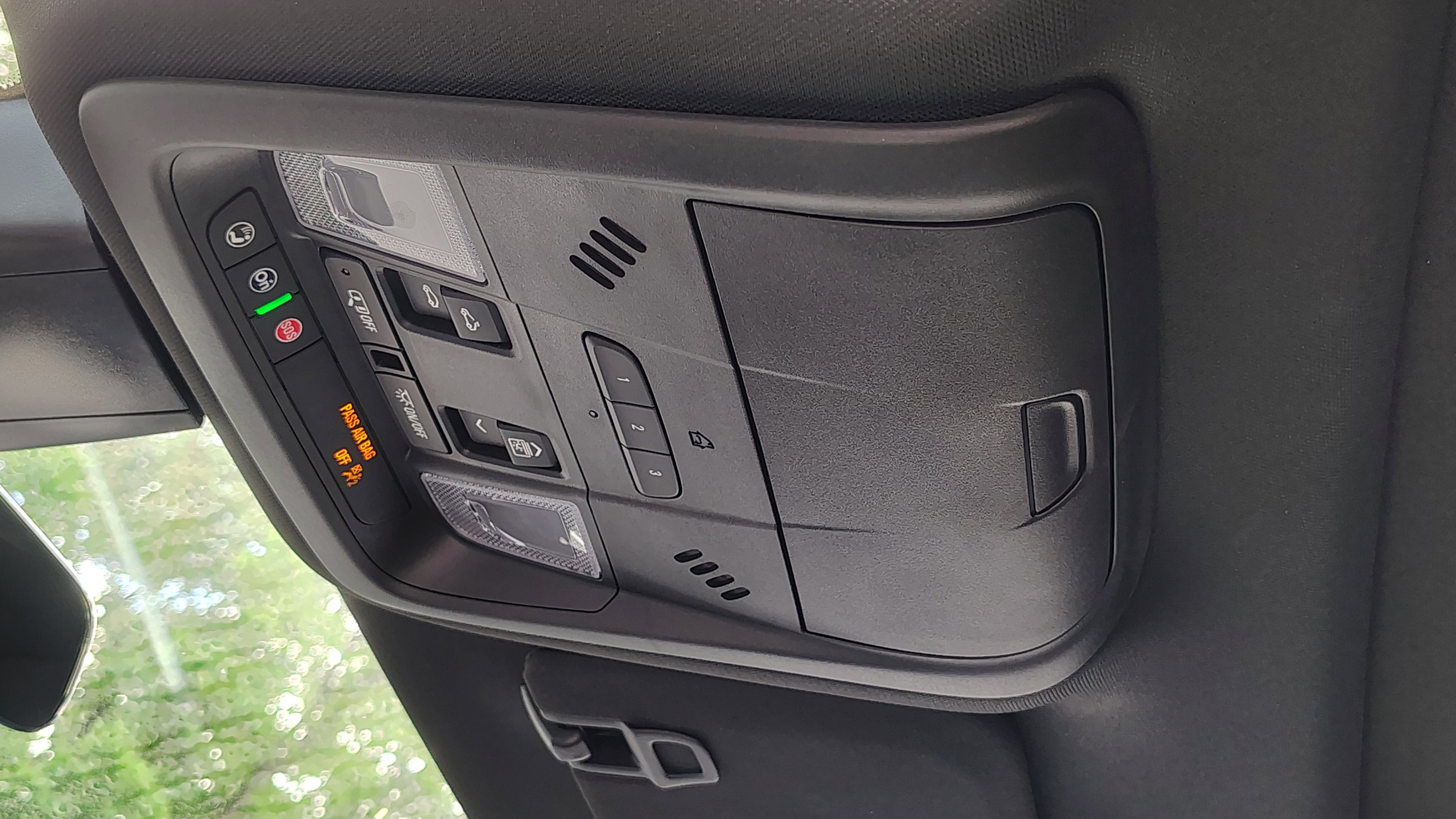 New 2025 Cadillac XT6 Luxury w/ LPO, Premium Carpet Package image 24