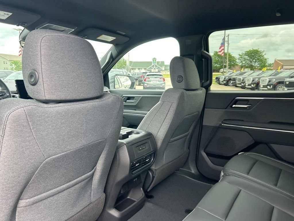 New 2026 GMC Sierra EV Elevation w/ Premium Package AWD/4WD image 33