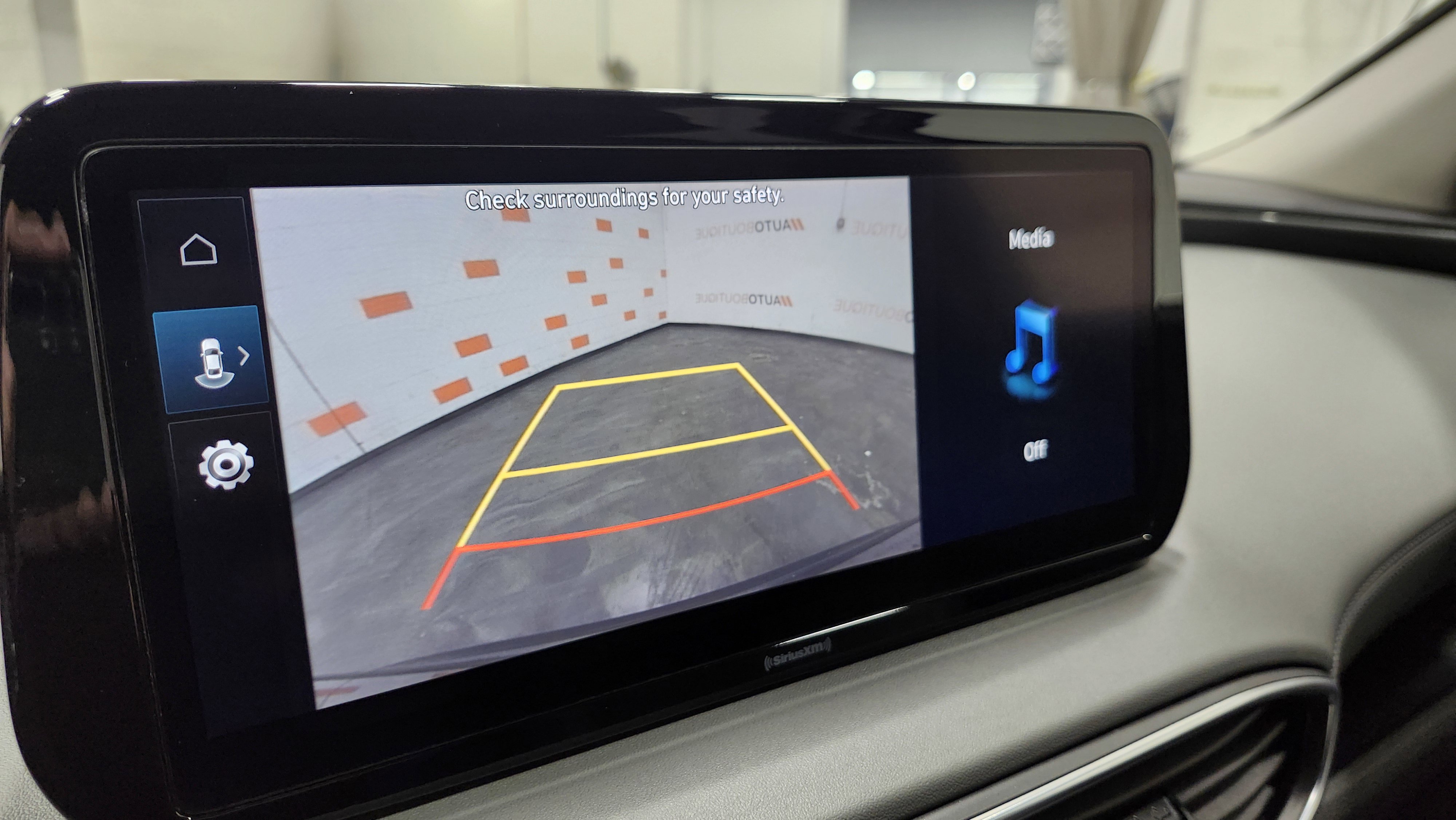 Used 2023 Hyundai Santa Fe SEL image 4