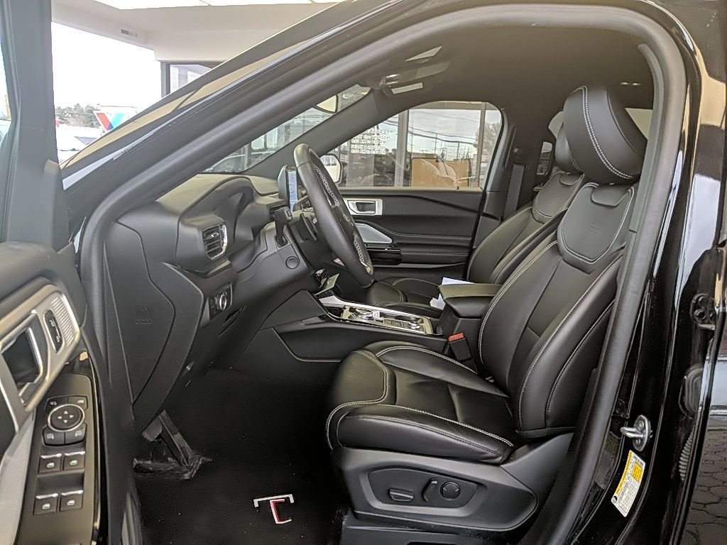 Used 2023 Ford Explorer ST w/ Equipment Group 401A image 12