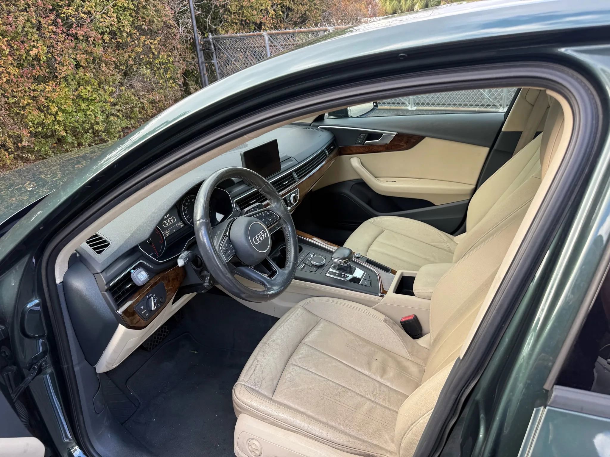 Used 2017 Audi A4 2.0T Premium image 11