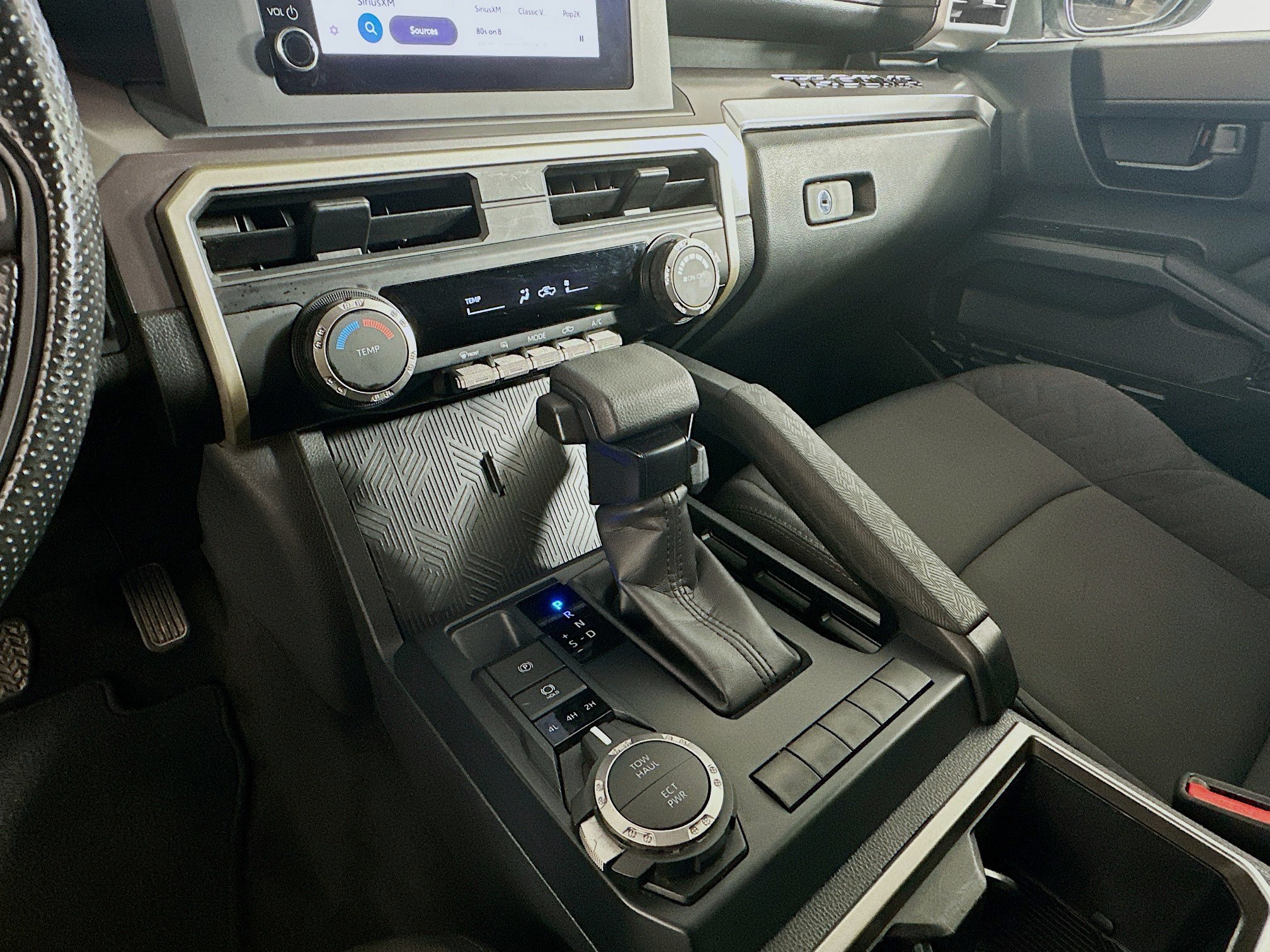 Used 2025 Toyota Tacoma SR5 AWD/4WD image 24