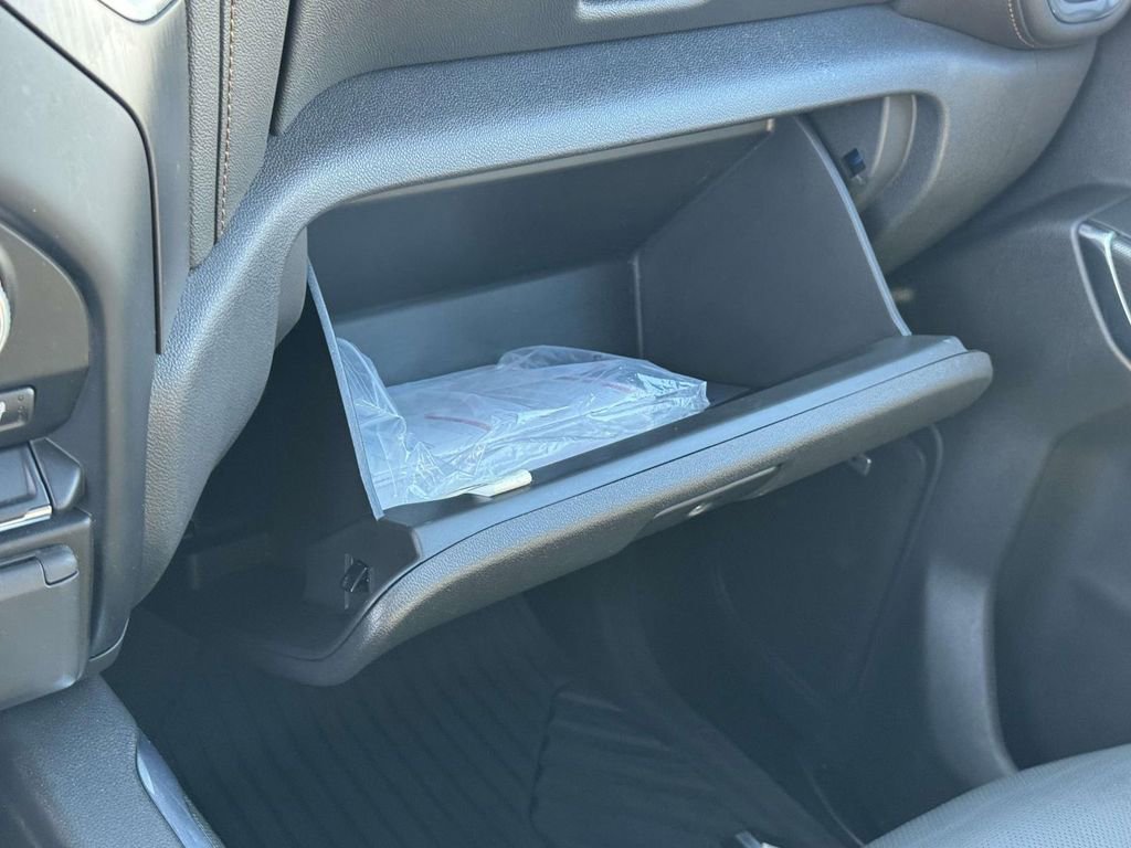 Used 2022 GMC Sierra 1500 AT4 w/ AT4 Premium Package image 32