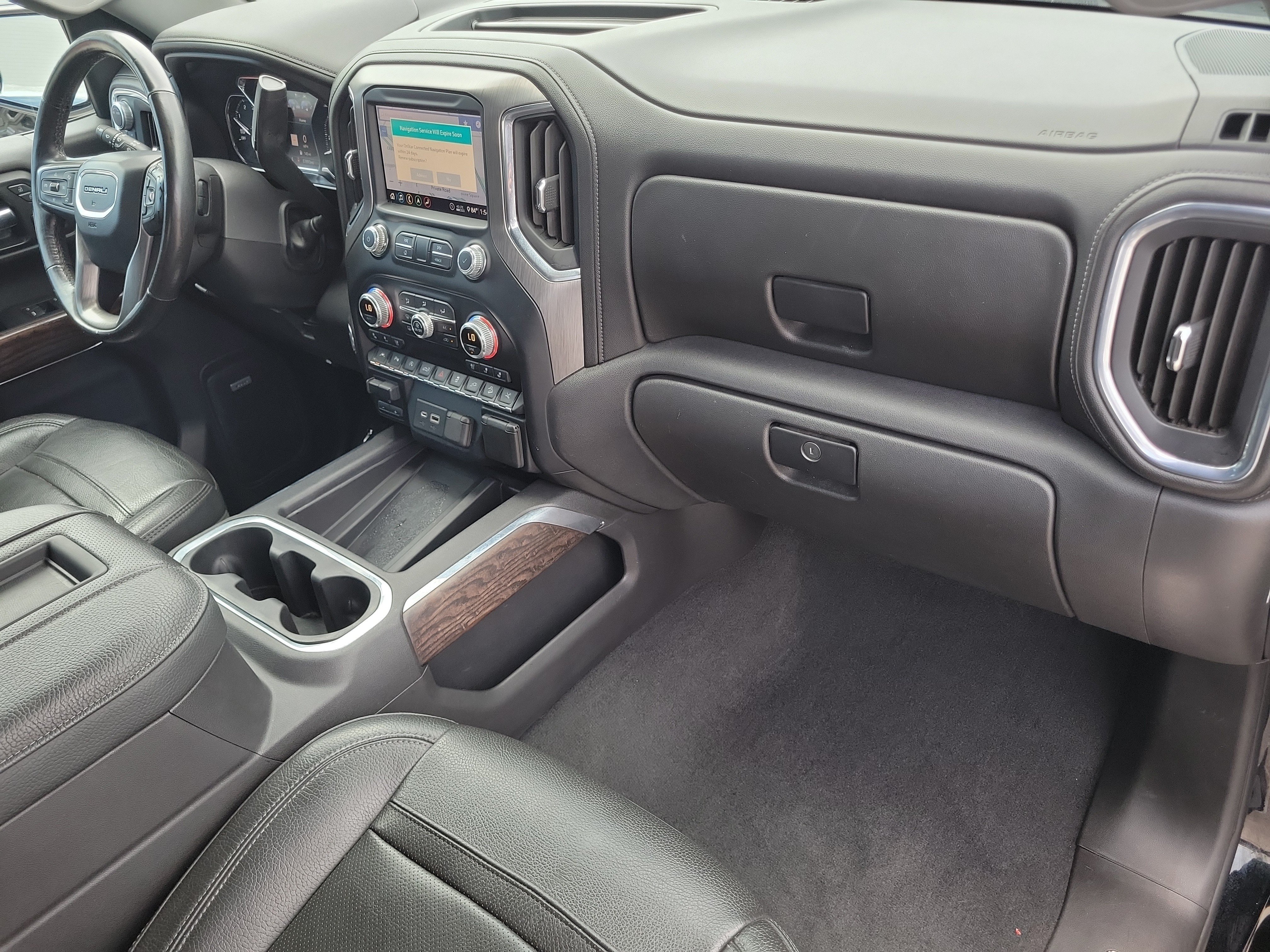 Used 2020 GMC Sierra 1500 Denali w/ Denali Ultimate Package AWD/4WD image 18
