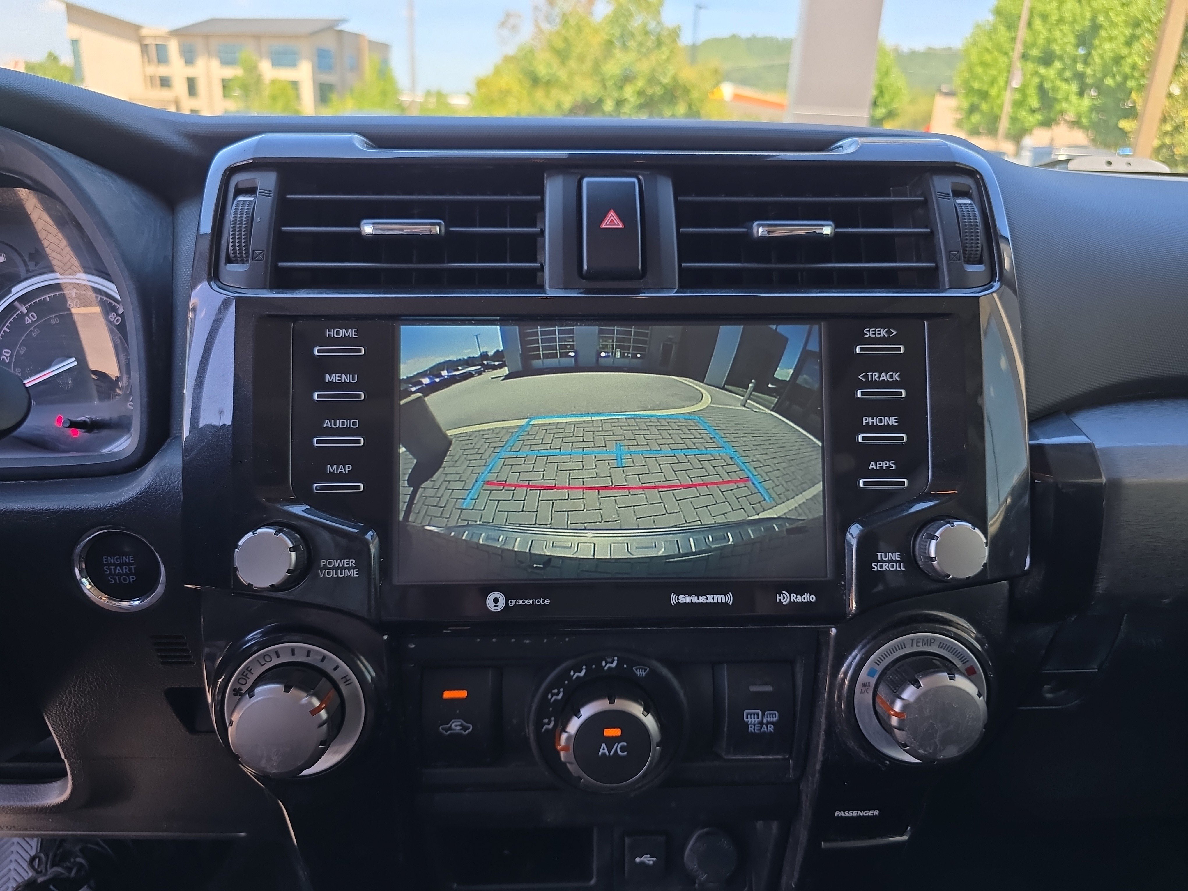 Used 2021 Toyota 4Runner TRD Off-Road Premium w/ Moonroof Package AWD/4WD image 27