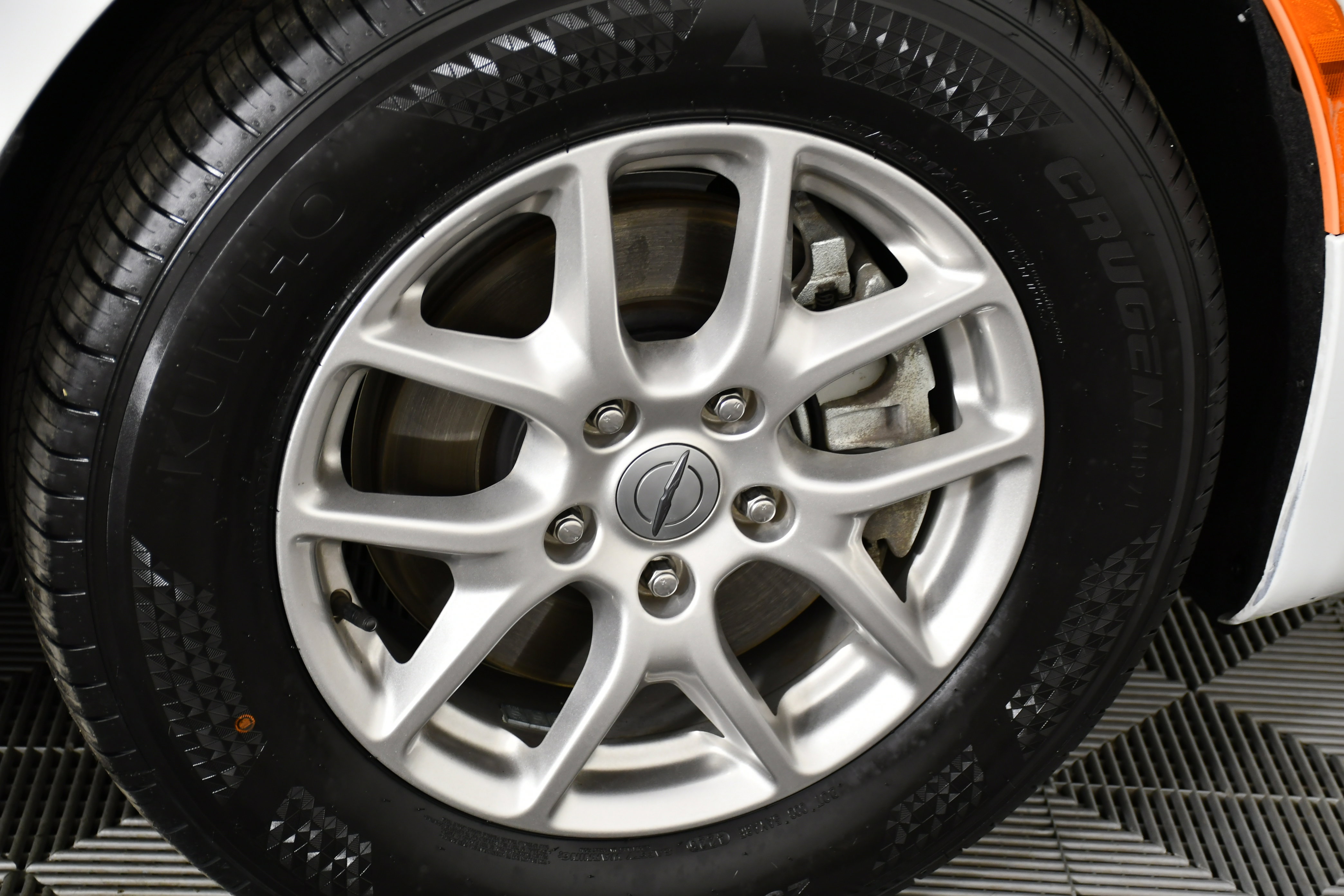 Used 2024 Chrysler Pacifica Touring-L image 52