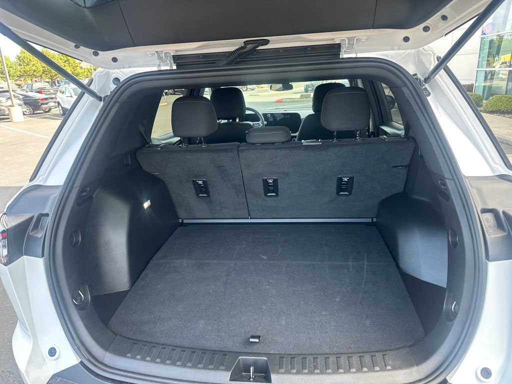 Used 2025 Chevrolet Equinox LT image 20