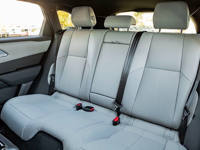 New 2026 Land Rover Range Rover Velar Dynamic SE image 21