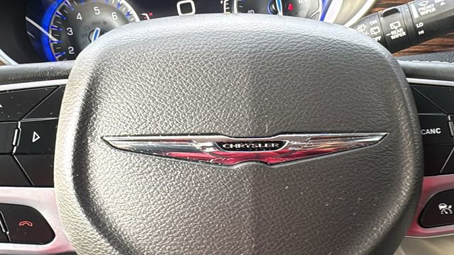 Used 2022 Chrysler Pacifica Limited image 20