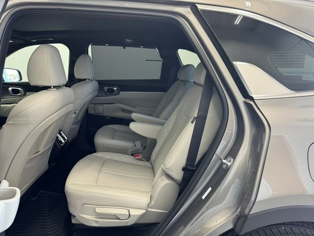 Used 2025 Kia Sorento SX Prestige image 19