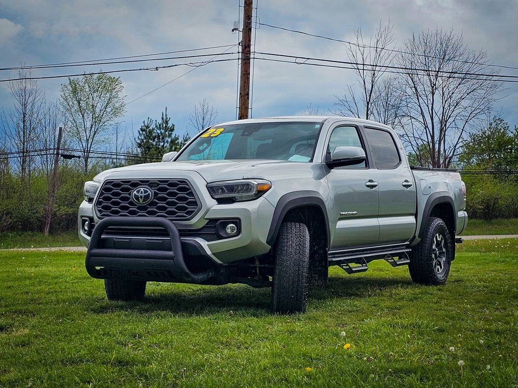 Used 2023 Toyota Tacoma TRD Off-Road w/ Technology Package AWD/4WD image 8
