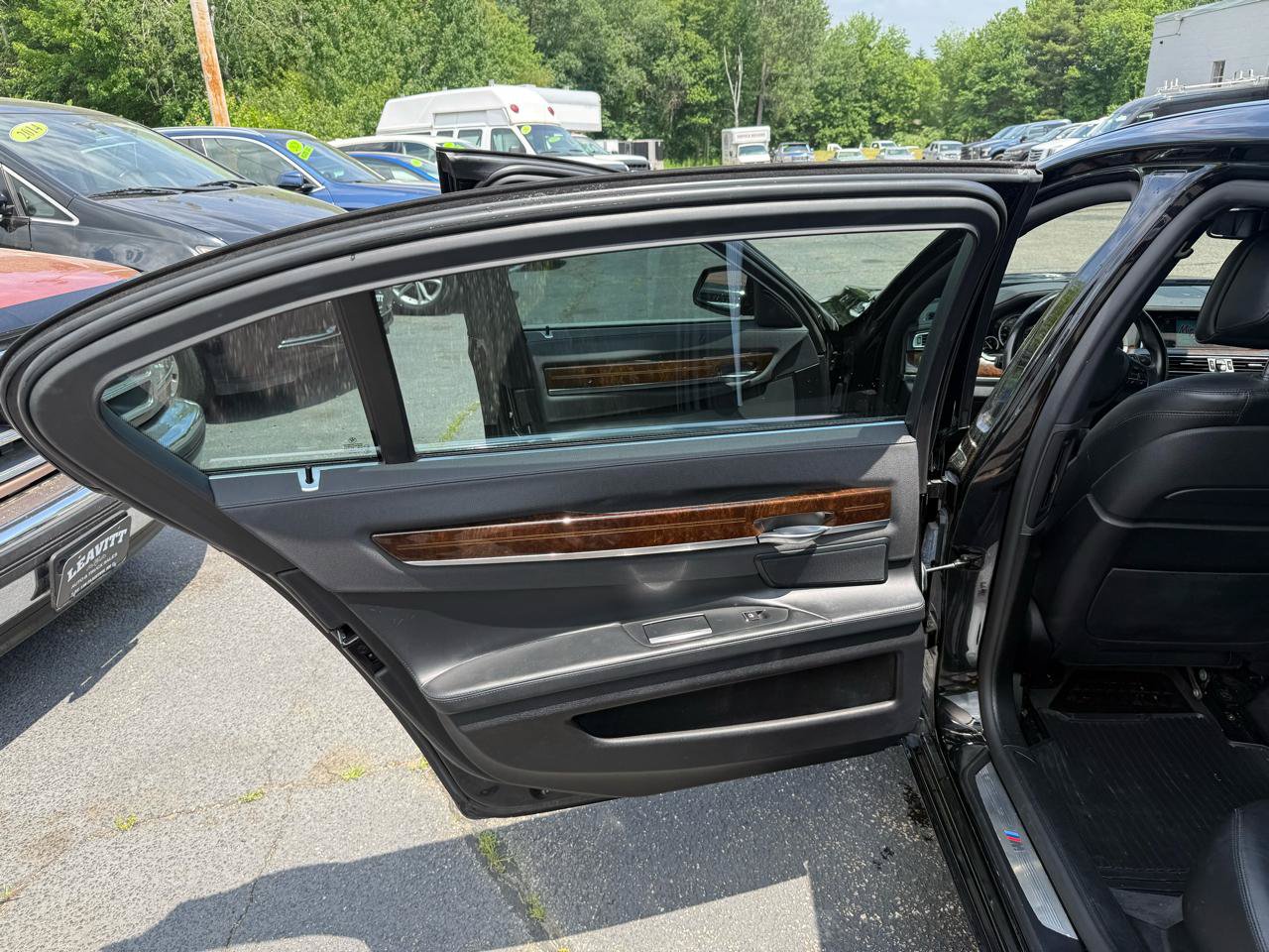 Used 2013 BMW 750Li RWD image 24
