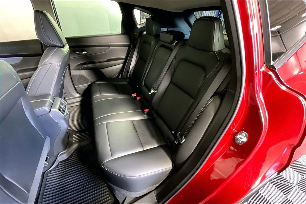 Certified 2025 Nissan Murano SL image 37