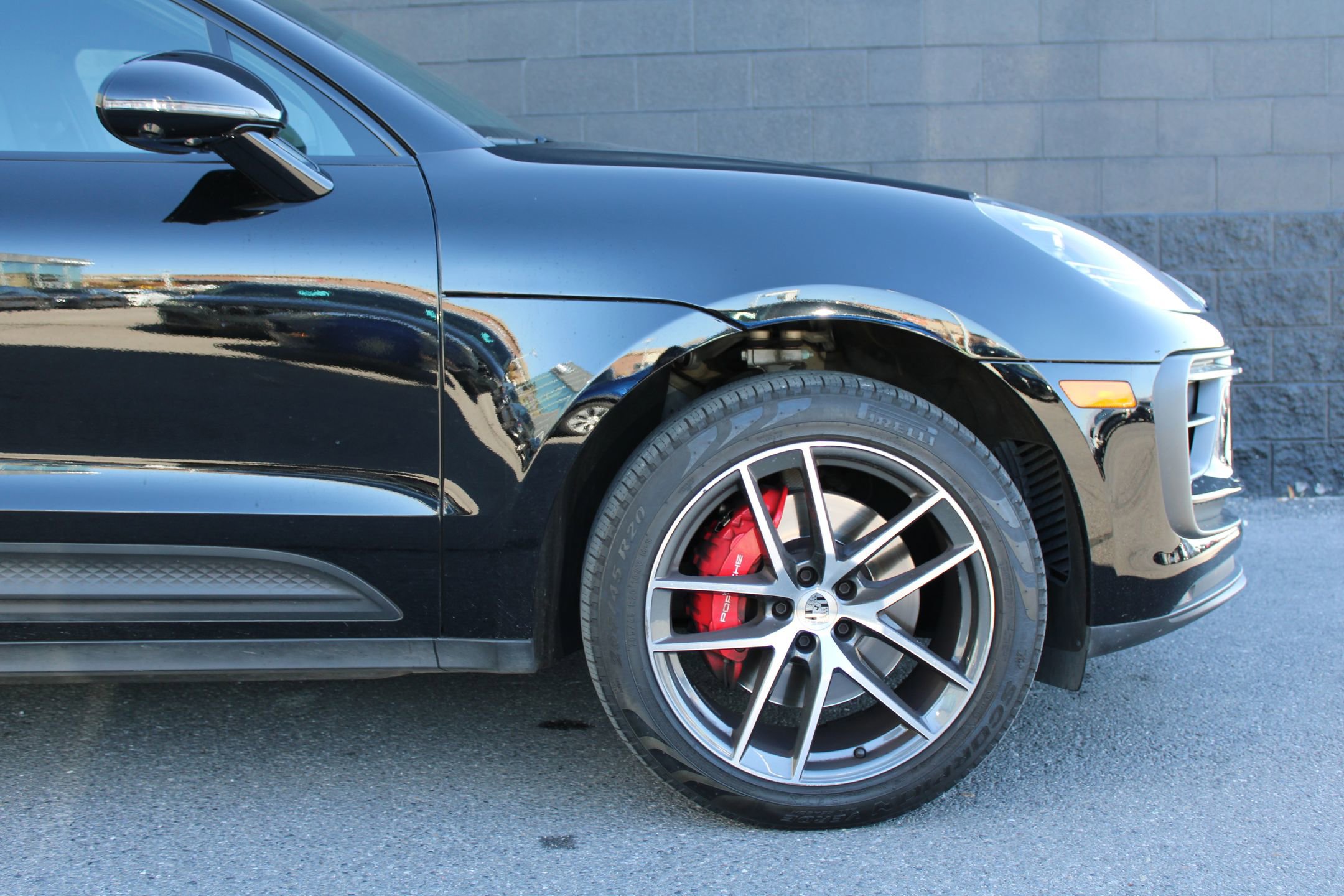 Certified 2023 Porsche Macan S image 12