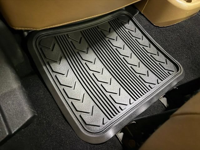 Used 2012 Jeep Wrangler Unlimited Rubicon w/ Dual Top Group AWD/4WD image 18