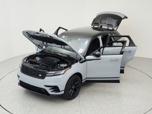 New 2026 Land Rover Range Rover Velar Dynamic SE image 15