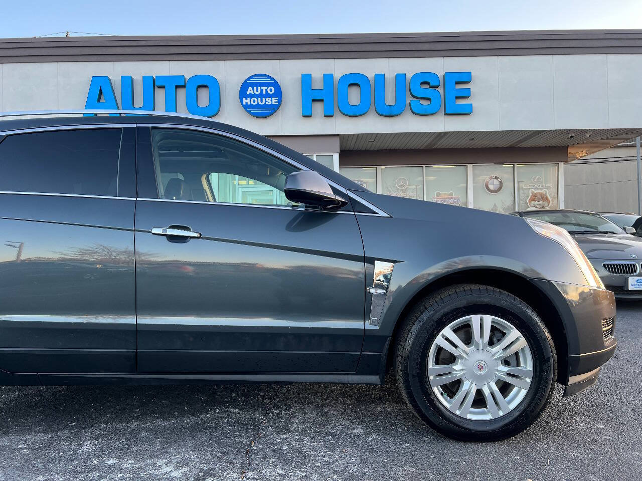 Used 2011 Cadillac SRX Luxury FWD image 40