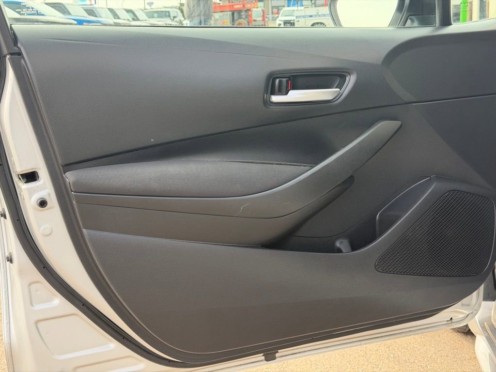 Used 2021 Toyota Corolla LE image 20