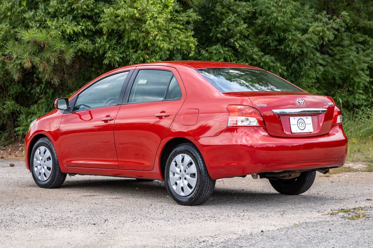Used 2010 Toyota Yaris Sedan FWD image 8