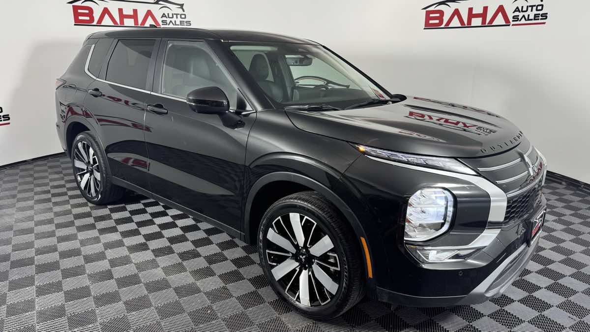Used 2025 Mitsubishi Outlander SE FWD image 9