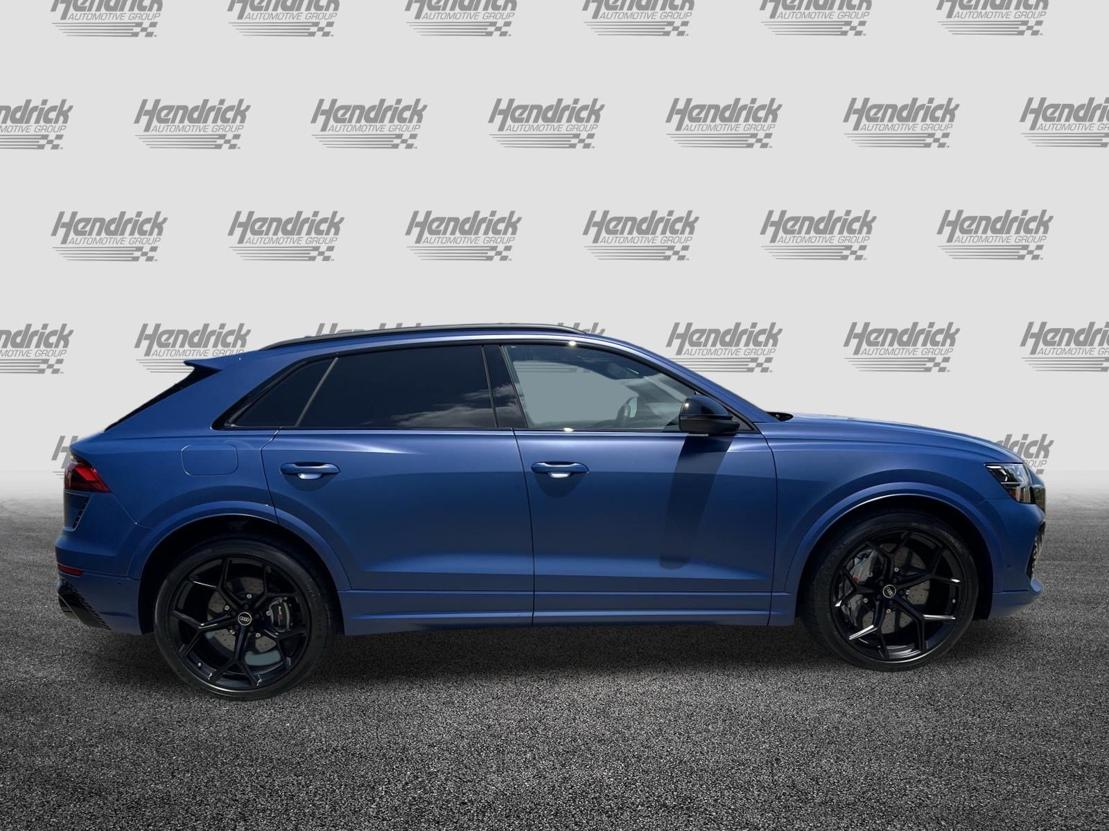 Certified 2025 Audi RS Q8 performance AWD/4WD image 10