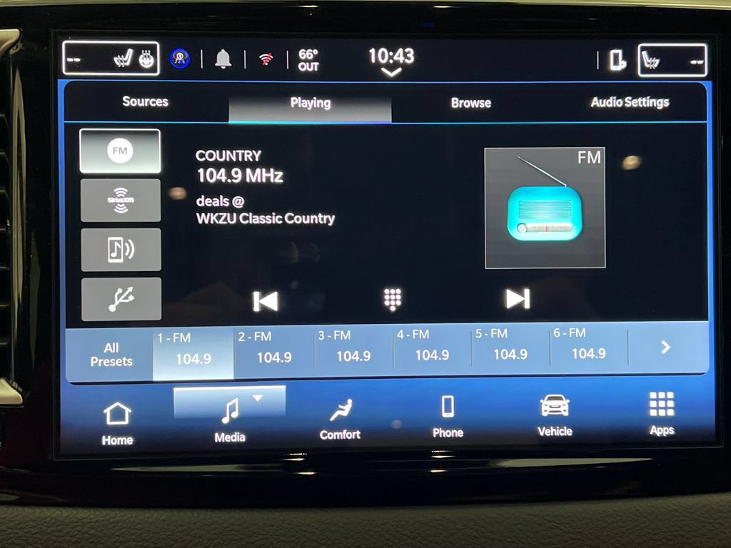 Used 2025 Chrysler Pacifica Select FWD image 67