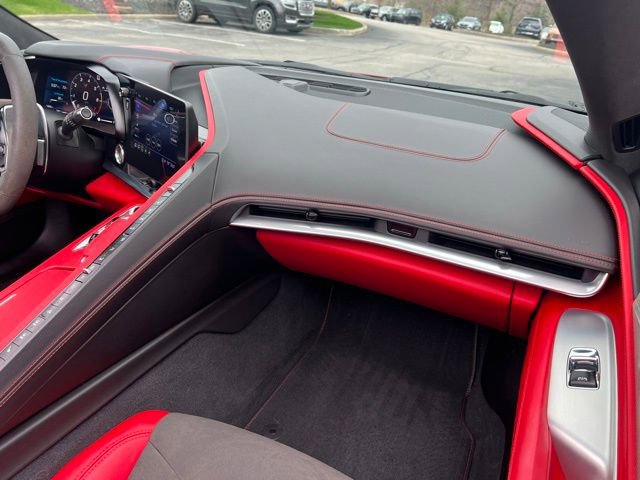 Used 2021 Chevrolet Corvette Stingray Premium Conv w/ Z51 Performance Package RWD image 31