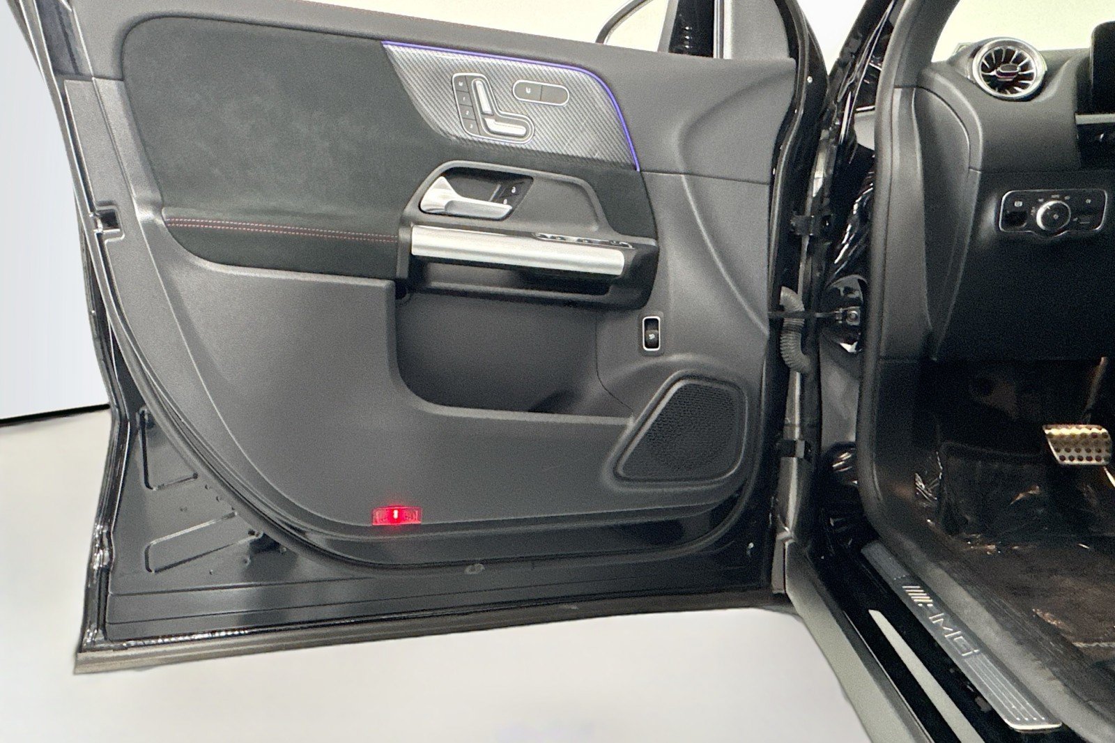 Certified 2023 Mercedes-Benz GLA 45 AMG 4MATIC image 22