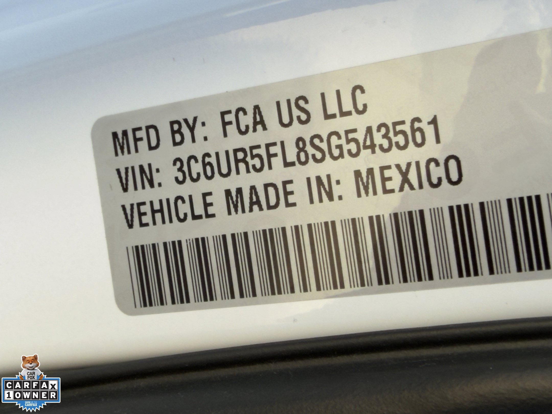 Used 2025 RAM 2500 Laramie AWD/4WD image 36