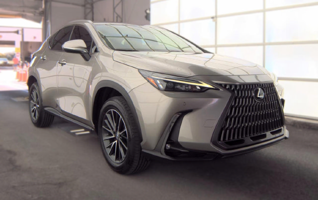 Used 2024 Lexus NX 350 AWD image 2