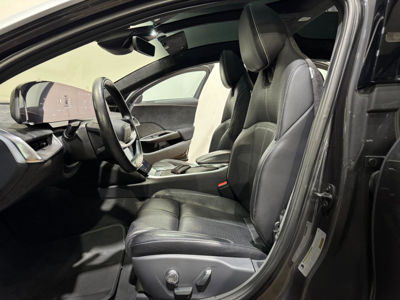 Used 2022 Lucid Air Grand Touring AWD/4WD image 11