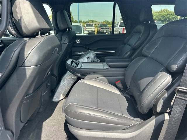 New 2025 Lincoln Navigator Reserve w/ Jet Appearance Package image 24