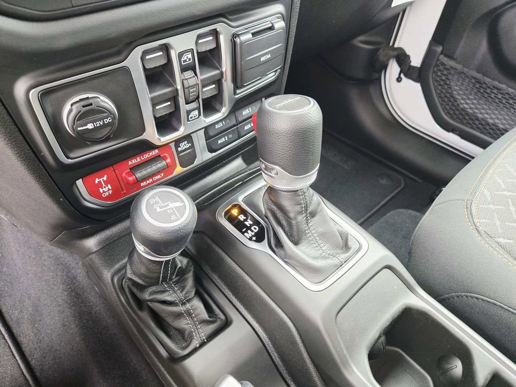 New 2026 Jeep Gladiator Mojave w/ Safety Group AWD/4WD image 29