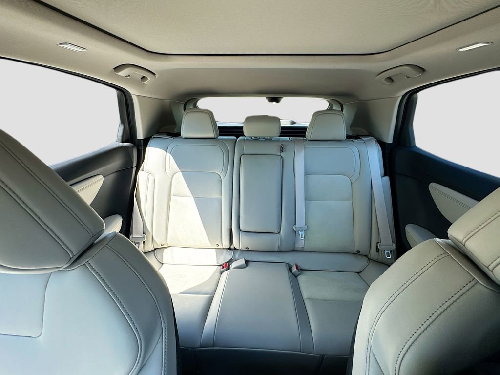 Used 2023 Nissan Ariya FWD image 24