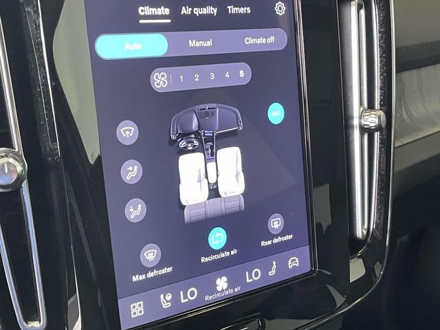 Used 2026 Volvo XC40 B5 Plus w/ Protection Package Premier image 25