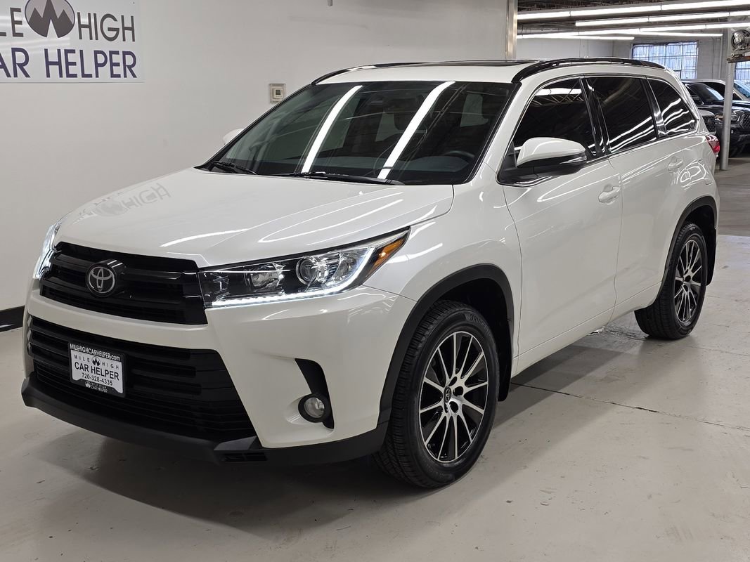 Used 2017 Toyota Highlander SE image 23