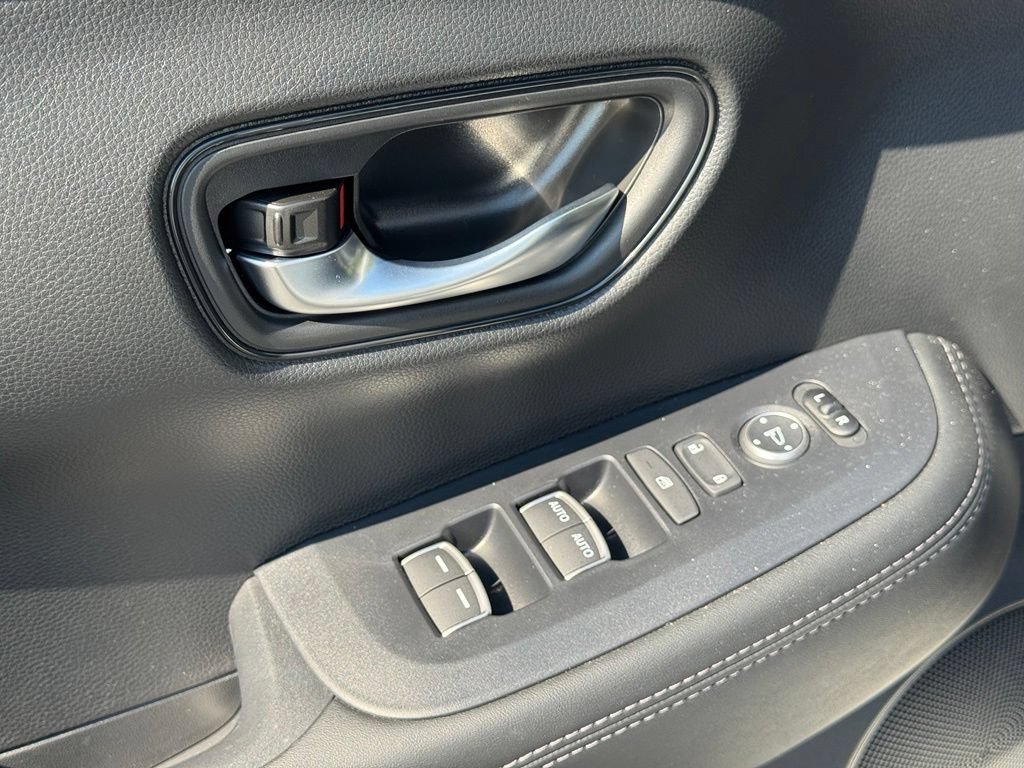 Certified 2027 Honda HR-V EX-L image 9