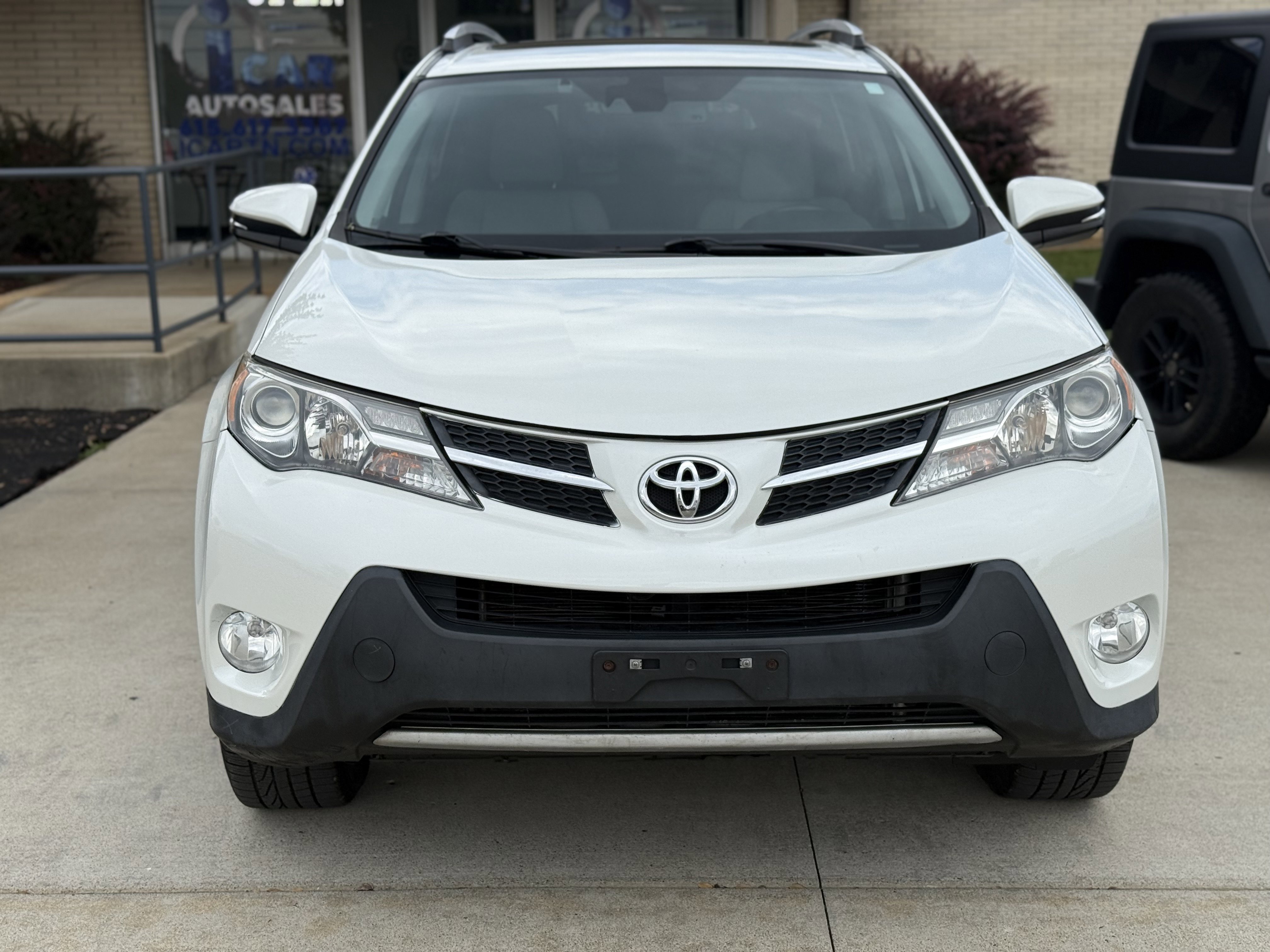 Used 2015 Toyota RAV4 Limited image 2