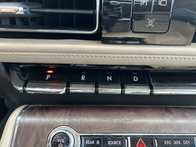 Used 2023 Lincoln Aviator Grand Touring w/ Equipment Group 301A AWD/4WD image 29