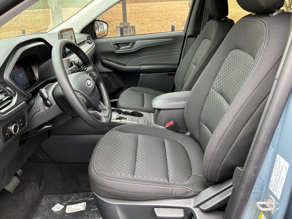 New 2026 Ford Escape Active FWD image 10