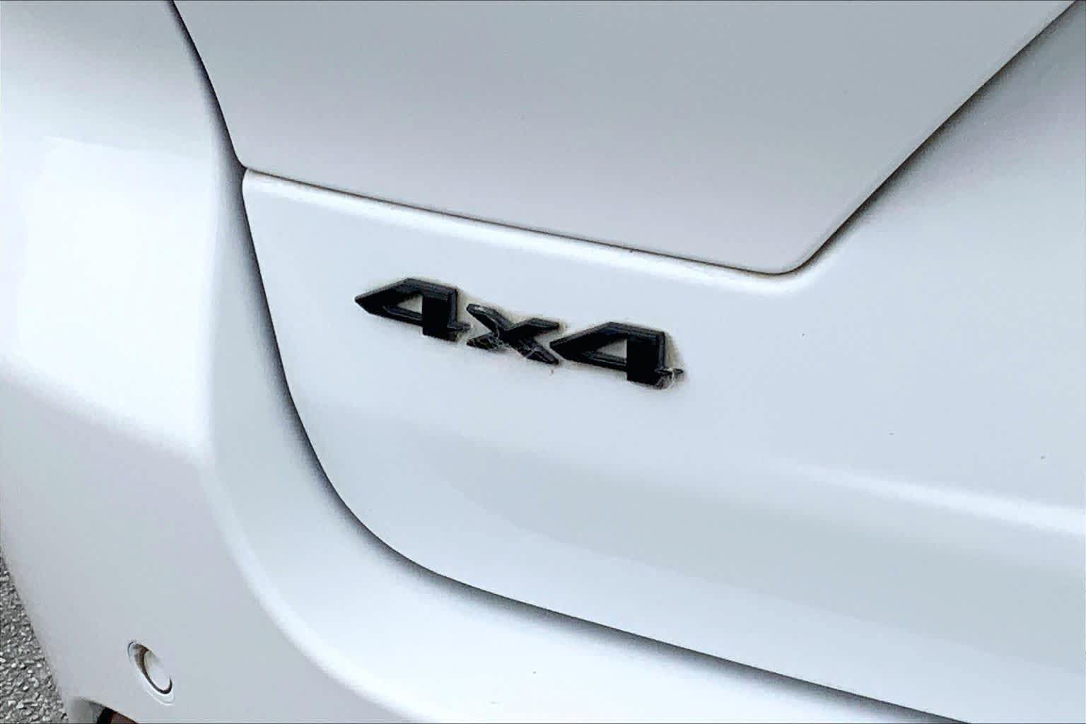 Used 2022 Jeep Grand Cherokee Altitude AWD/4WD image 16