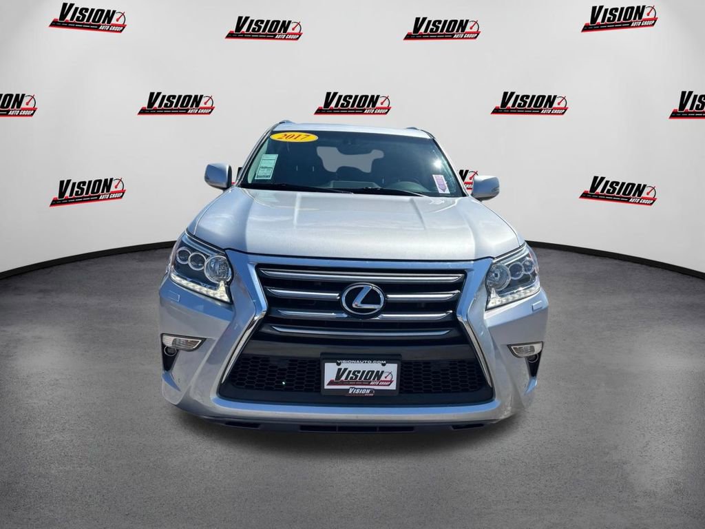 Used 2017 Lexus GX 460 Premium w/ Premium Package image 2